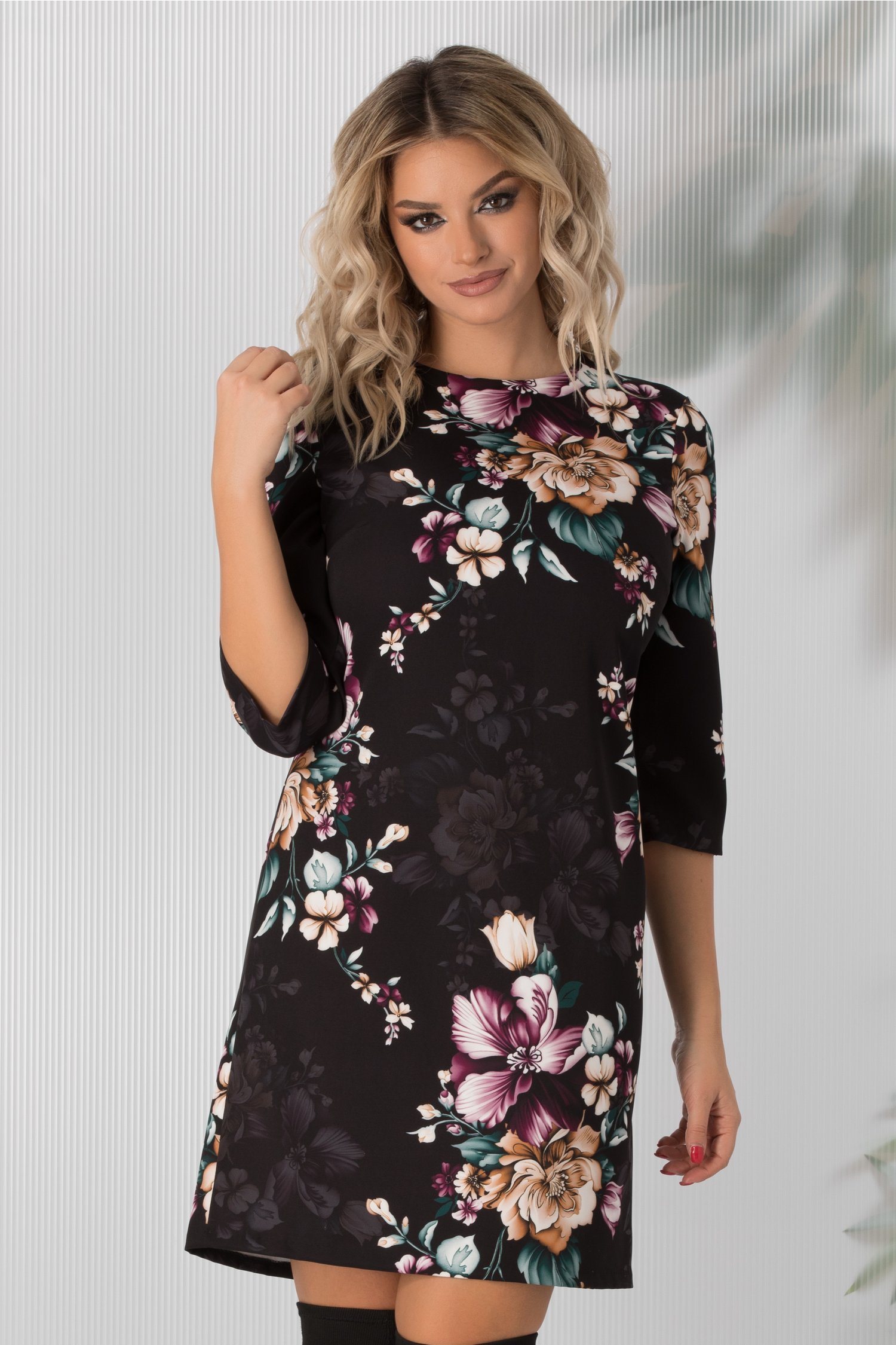 Rochie Damiana neagra cu imprimeuri florale mov