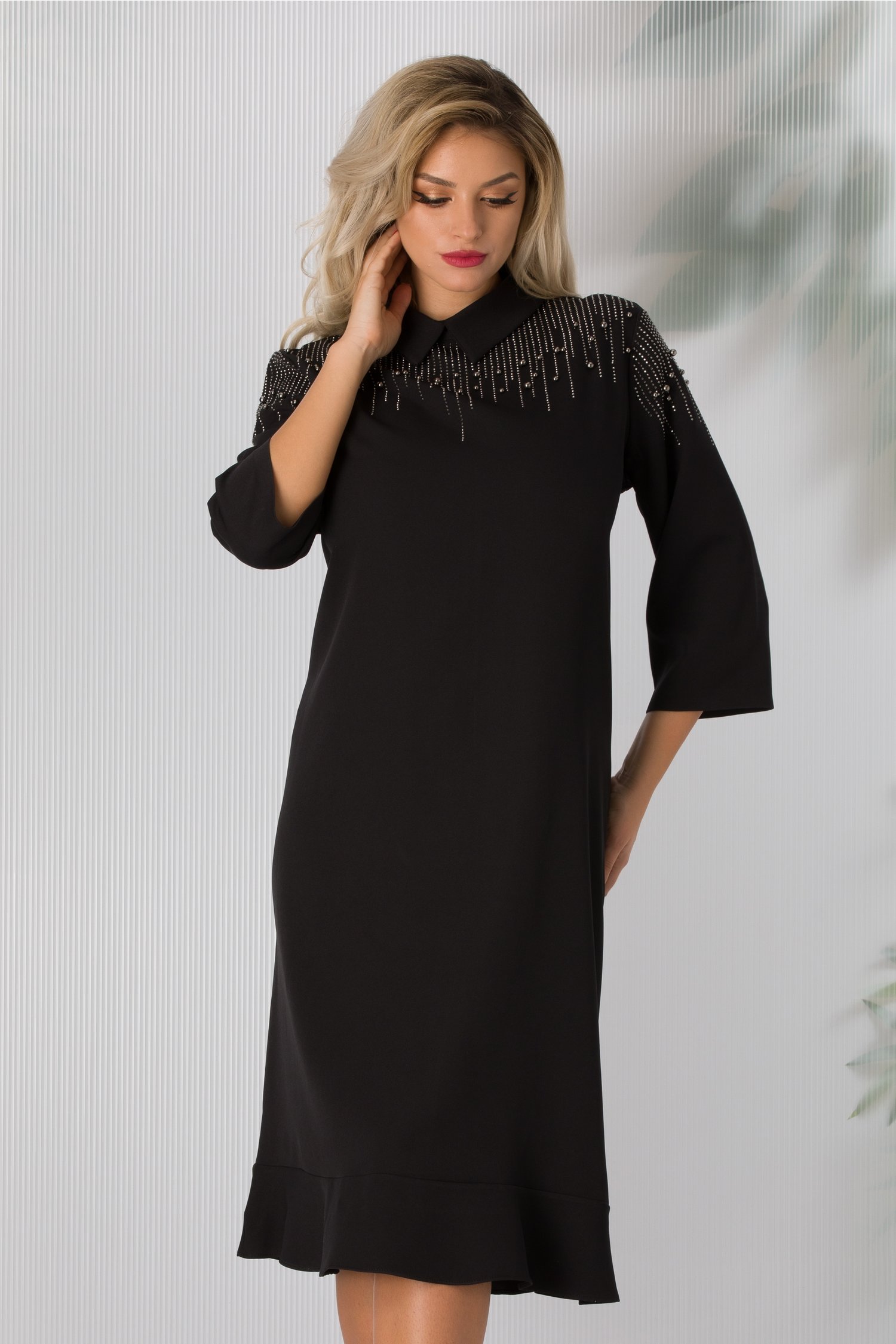 Rochie Damiana neagra cu perlute si strasuri la bust