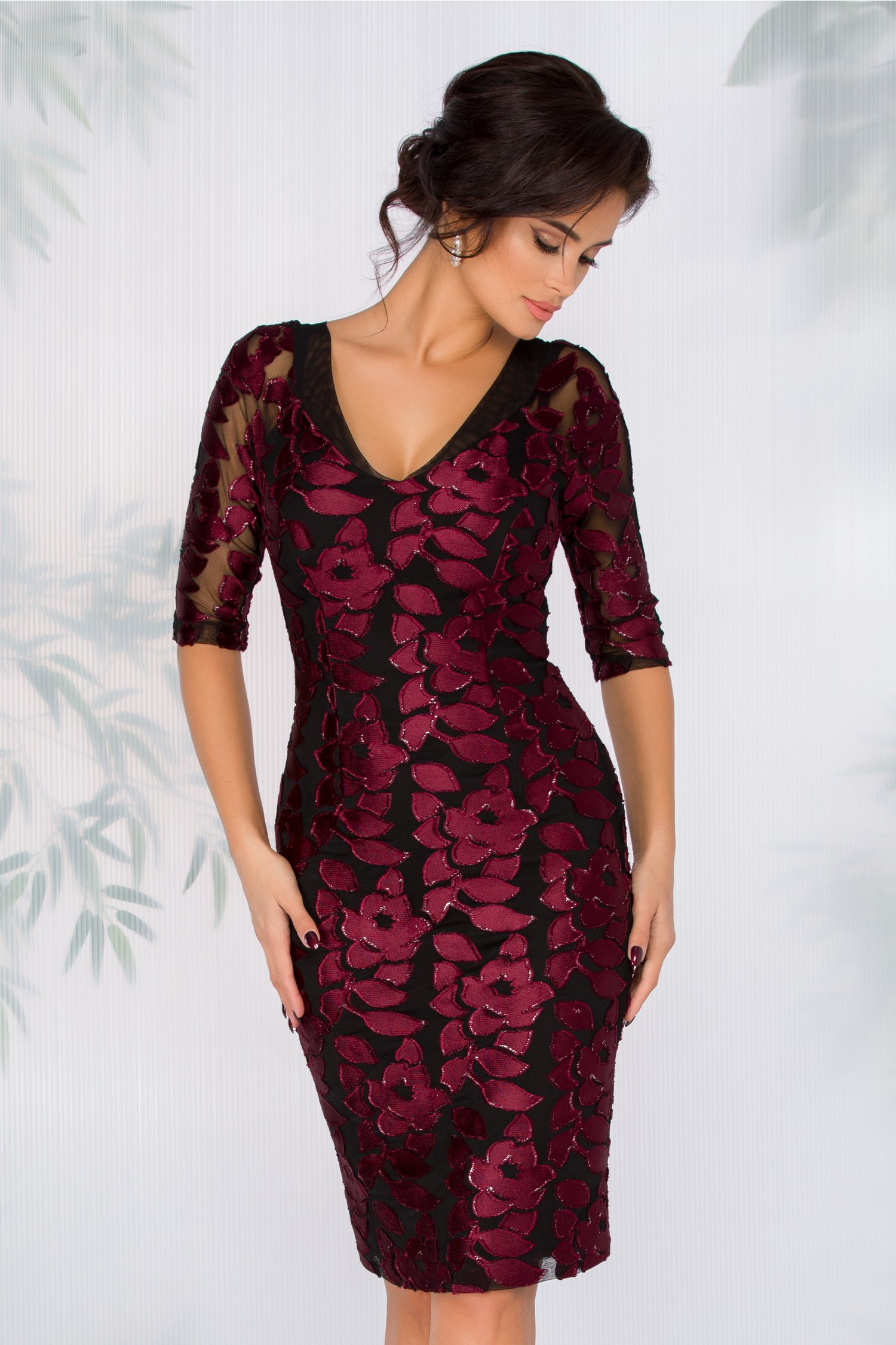 Rochie Mary bordo cu decupaje florale bordo