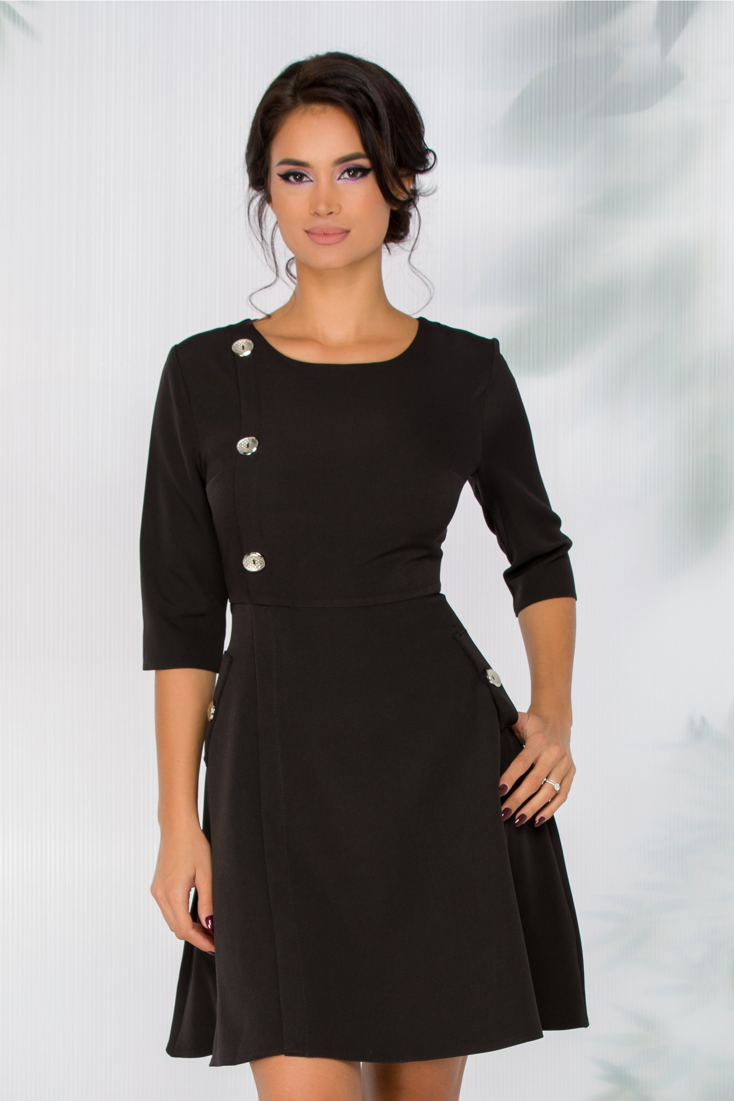 Rochie Marbelle neagra cu nasturi decorativi argintii