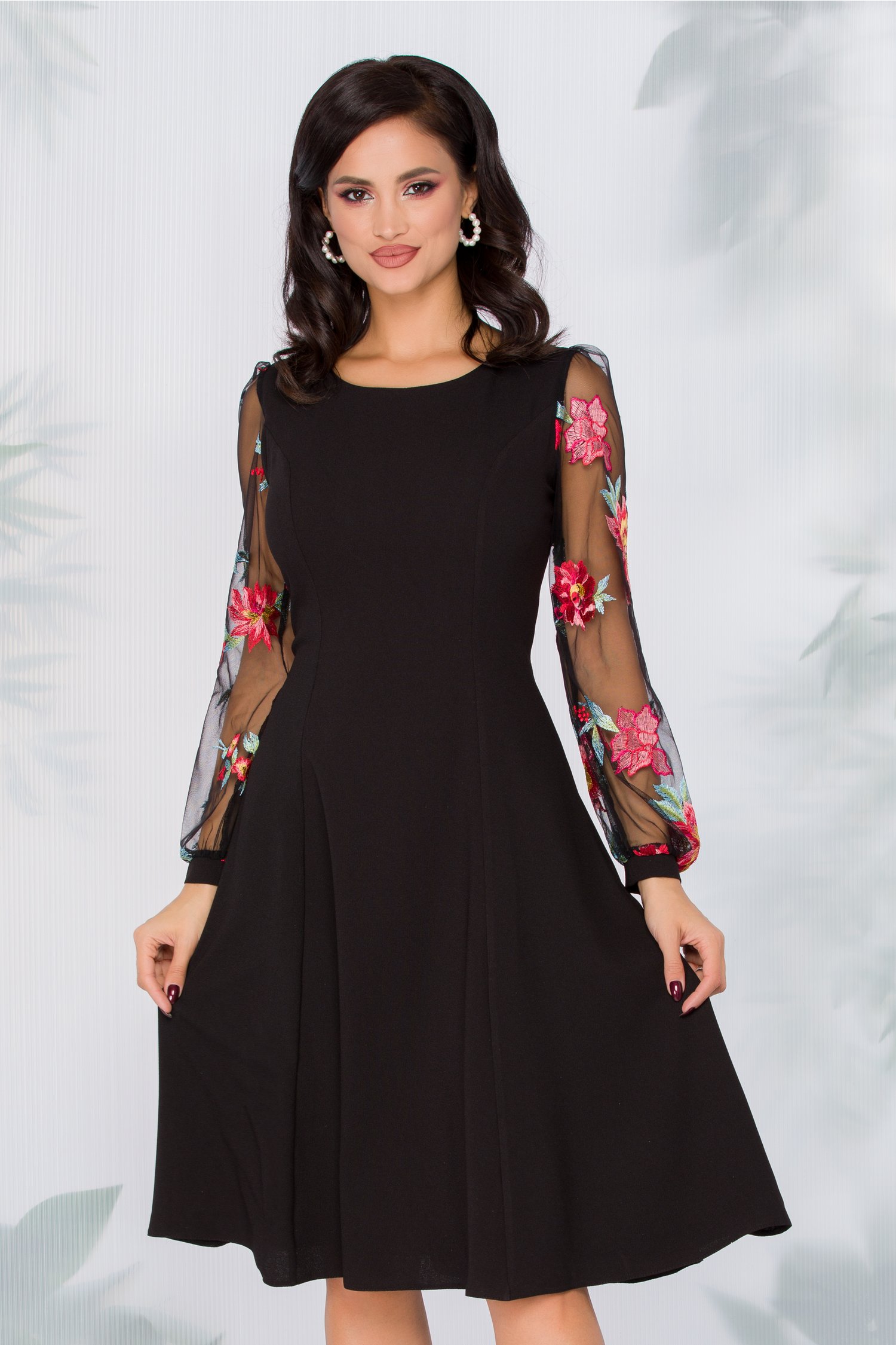 Rochie Sabrina neagra cu maneci din tull cu broderie