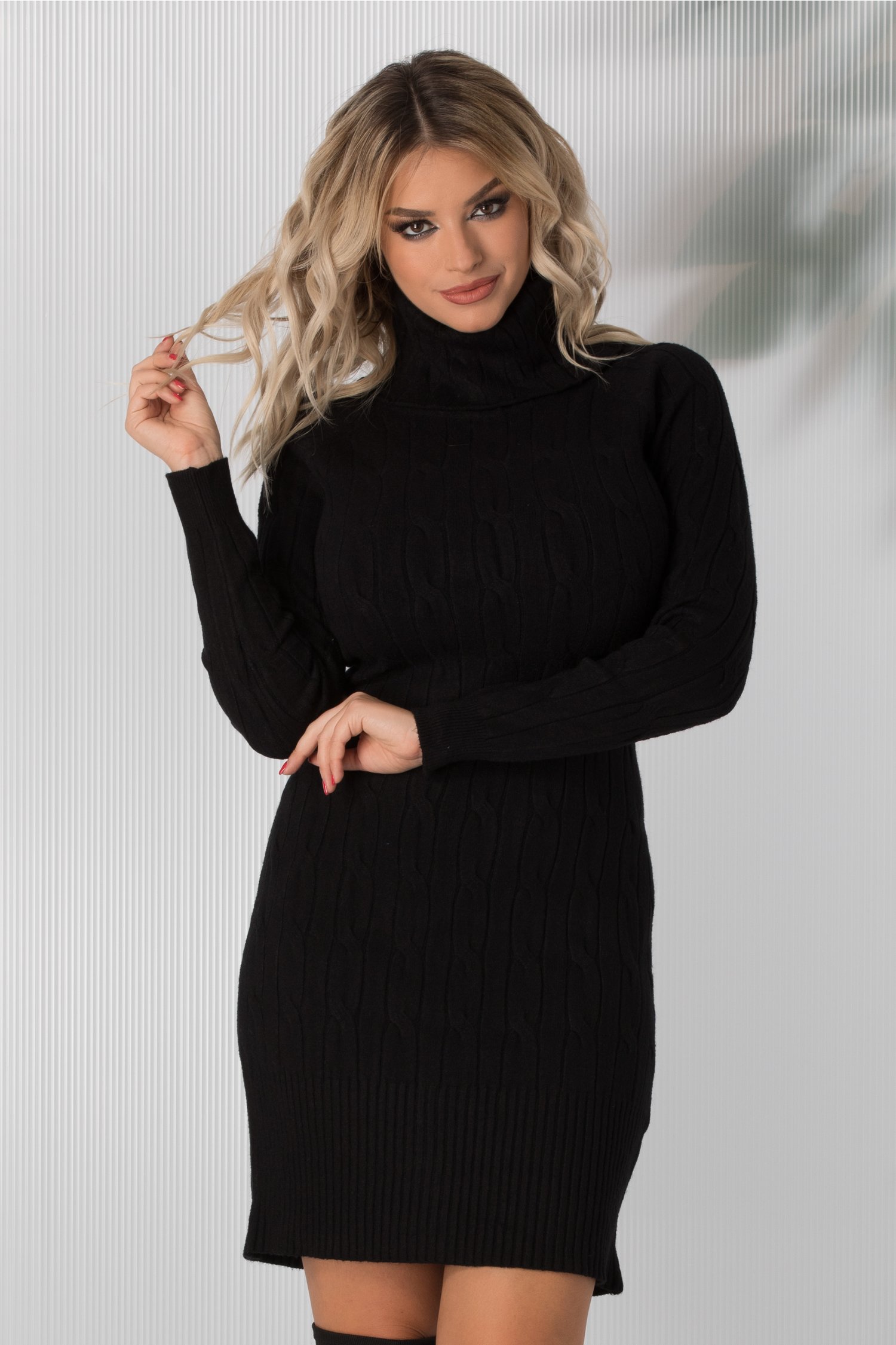 Rochie Vega neagra lunga din tricot