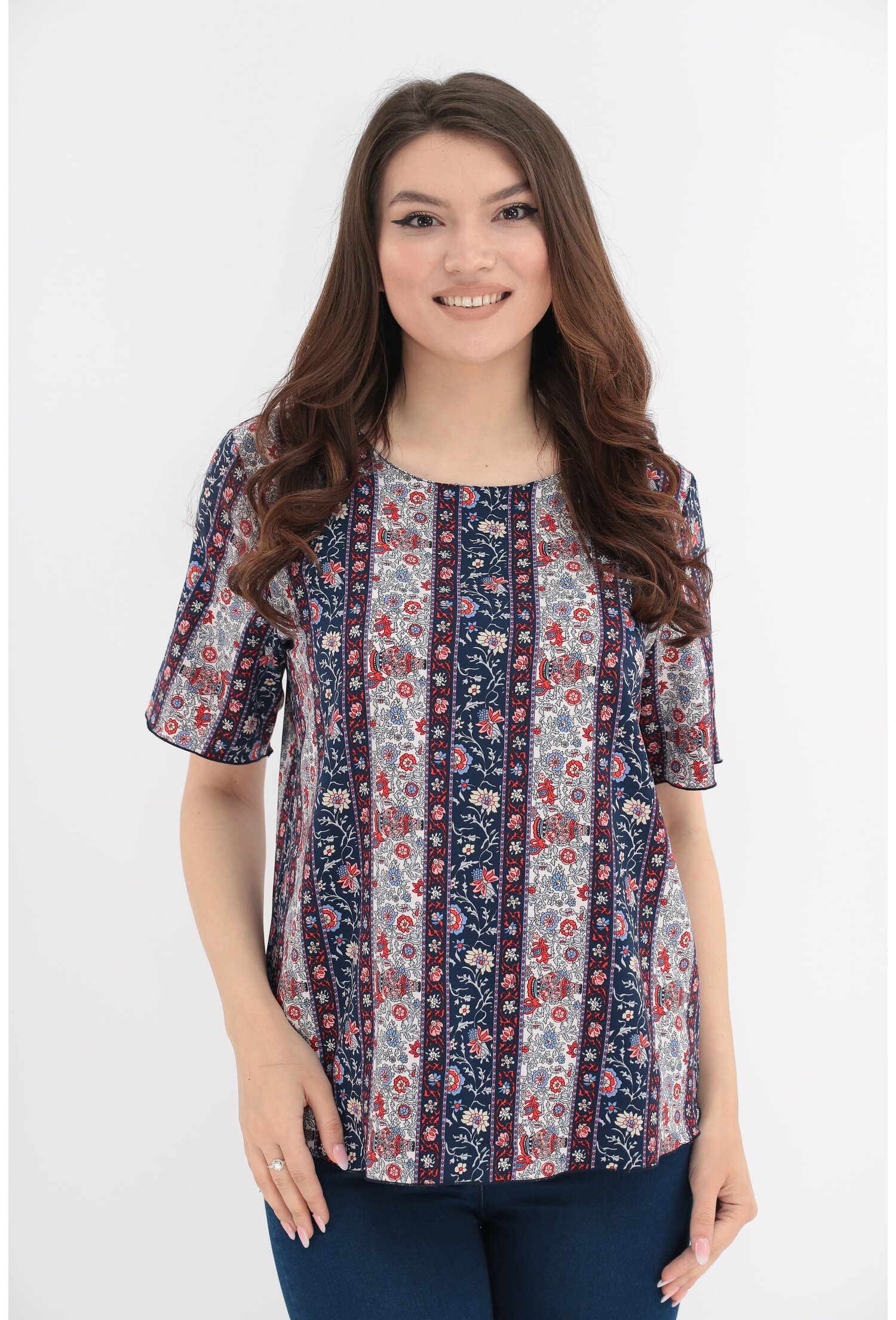 Bluza bleumarin cu print floral crem-rosu