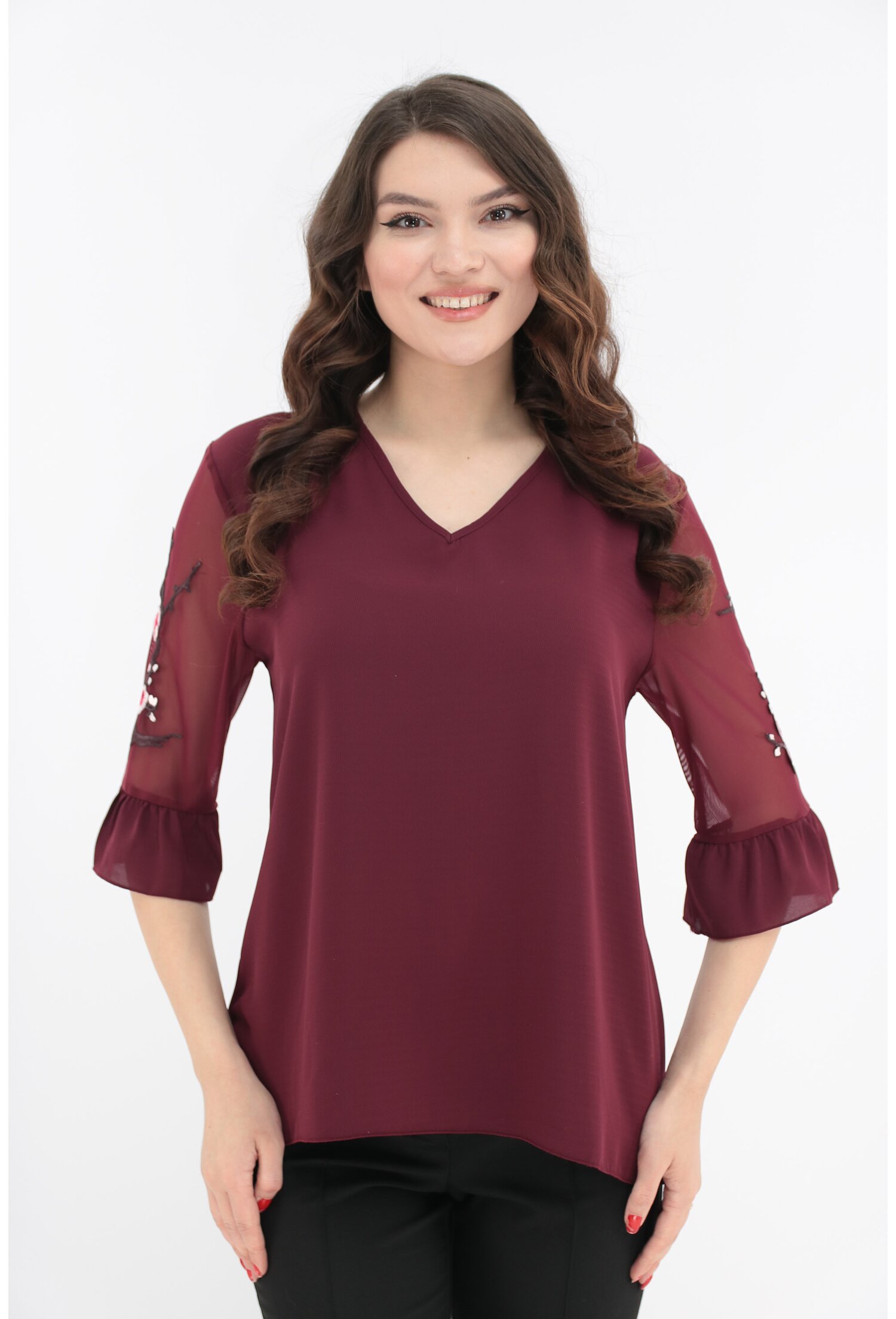 Bluza bordo cu broderie florala aplicata pe maneci