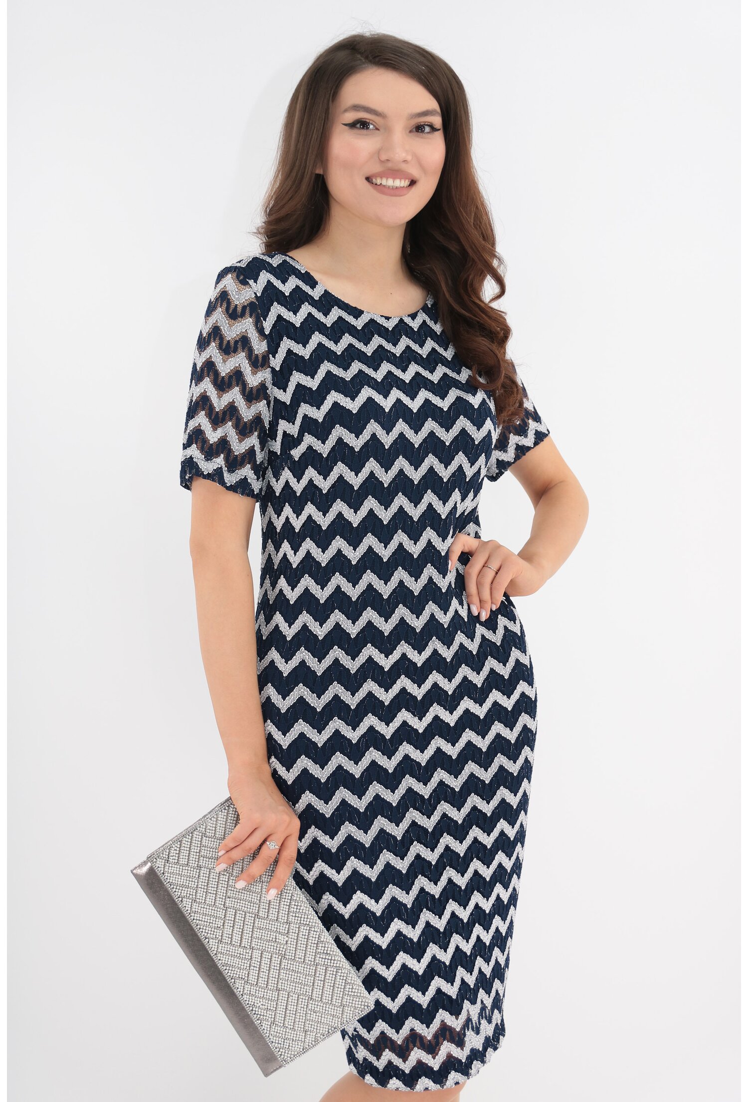 Rochie de ocazie din dantela bleumarin cu insertii argintii