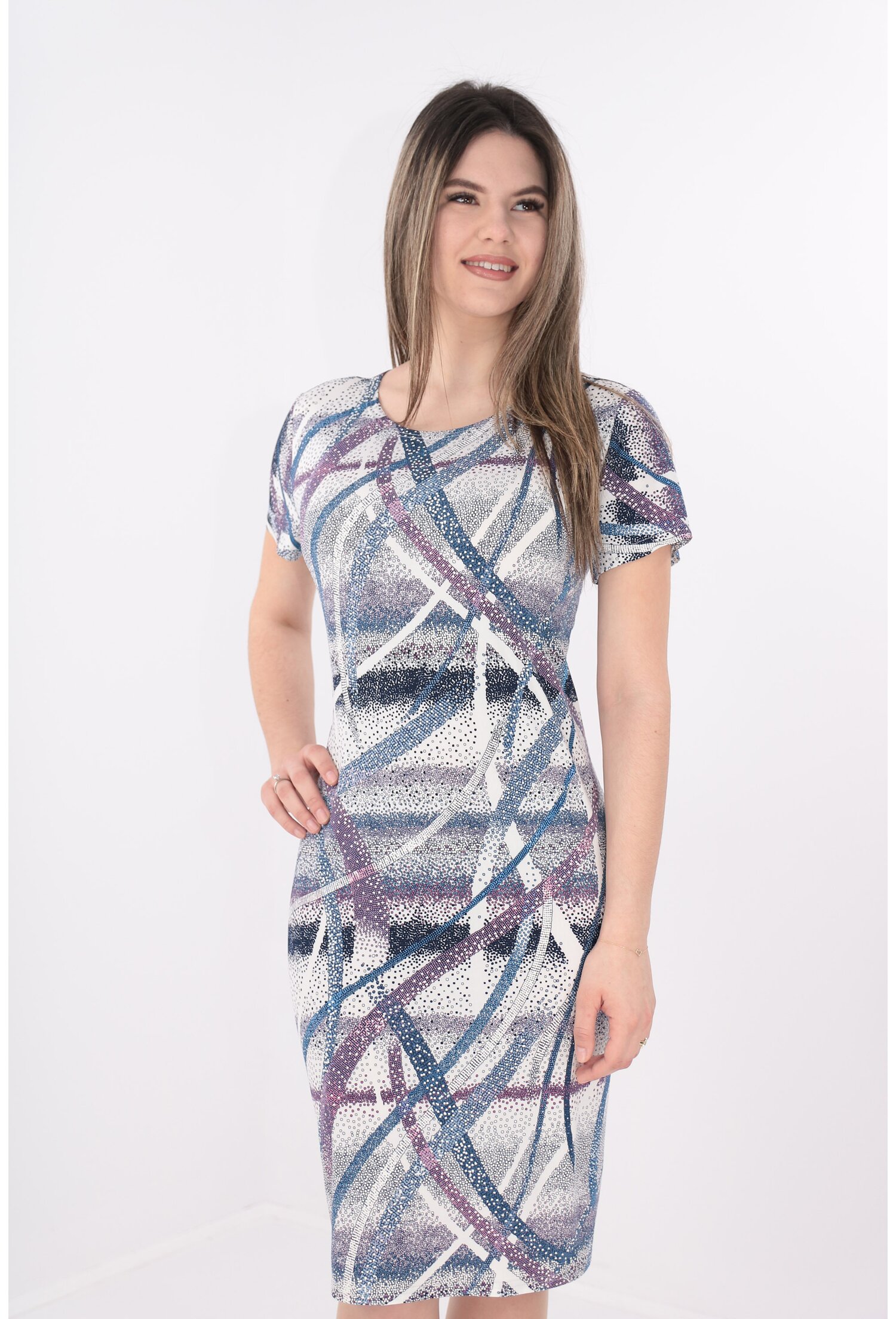 Rochie dreapta cu buline mici si print geometric albastru