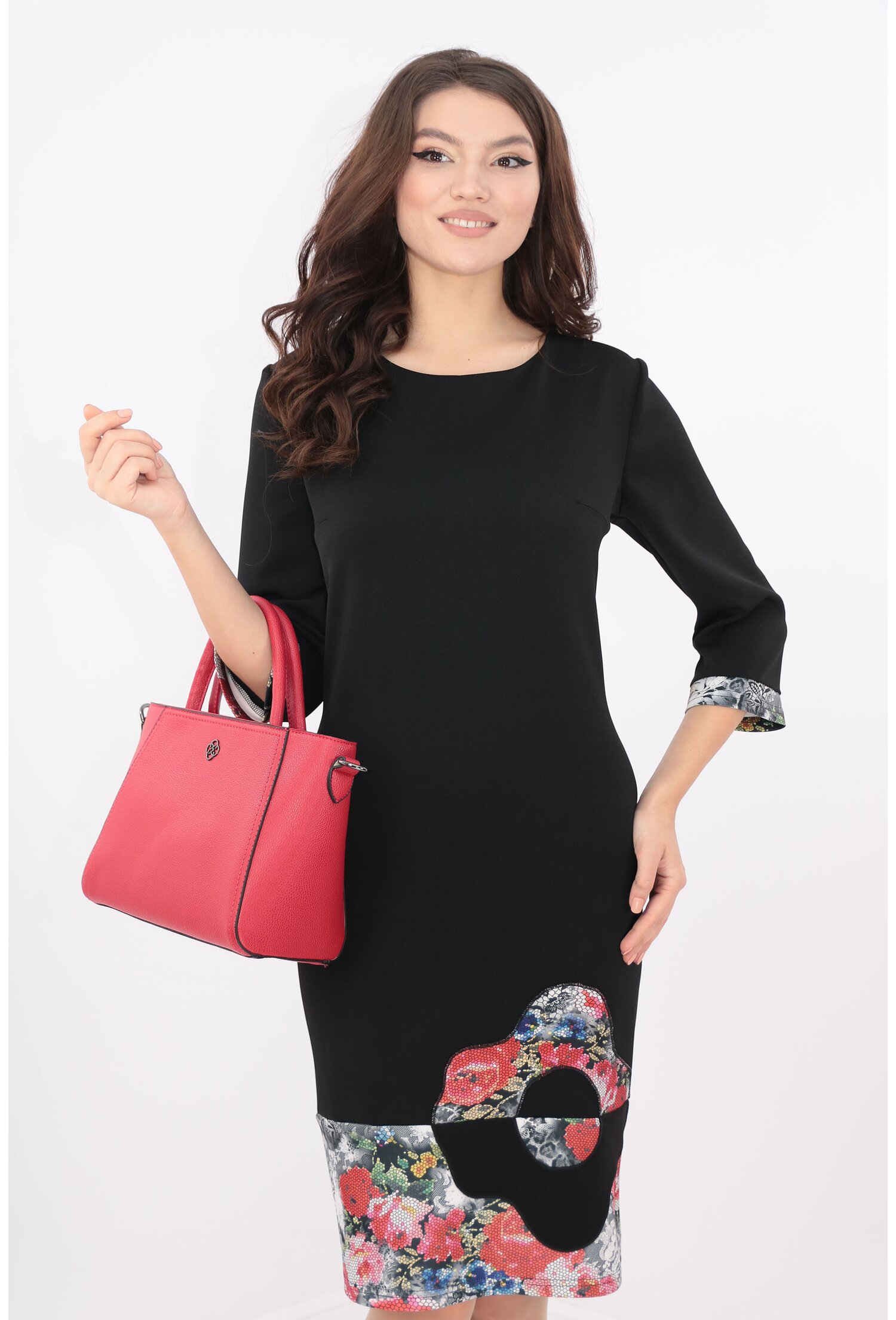 Rochie neagra cu tiv floral rosu si floare maxi