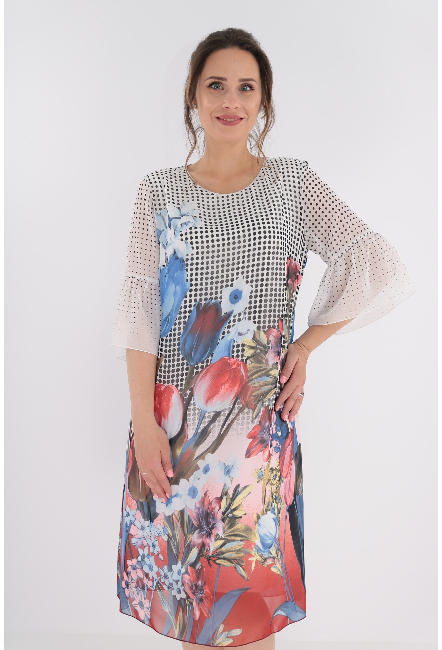 Rochie vaporoasa din voal cu desen bordurat floral
